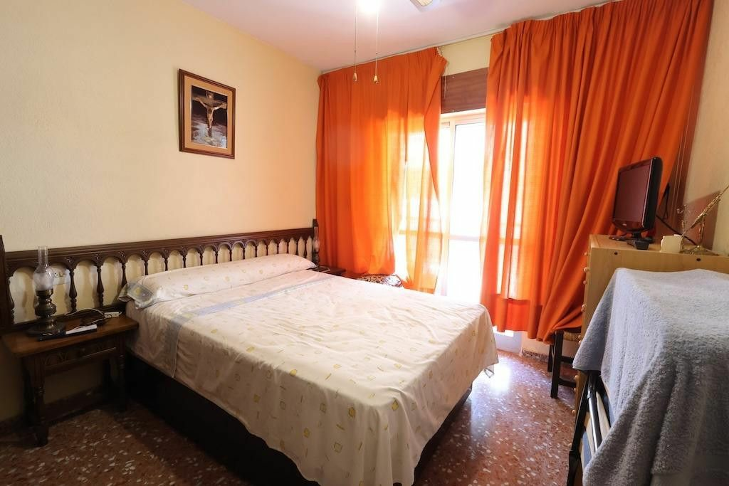 3-bedroom Apartment In Torrevieja, Spain (85 M²)