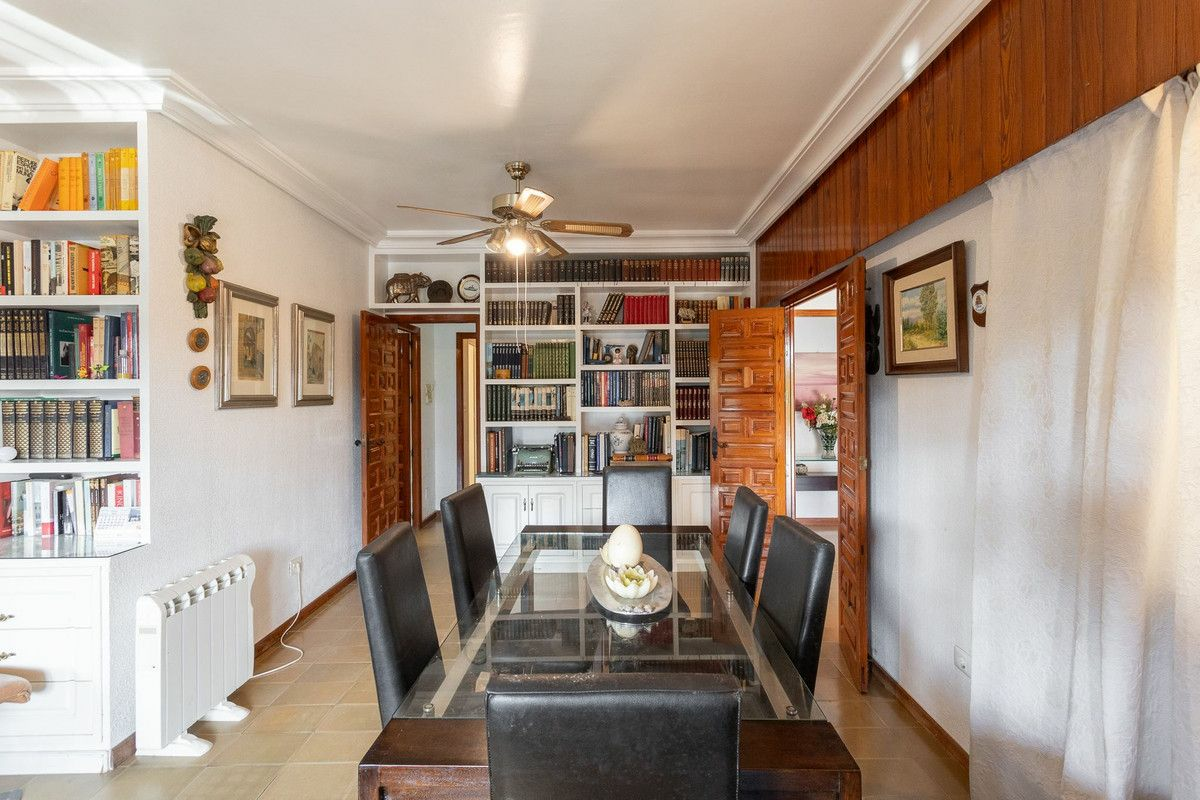 6-bedroom Villa In Orihuela Costa, Spain (204 M²)