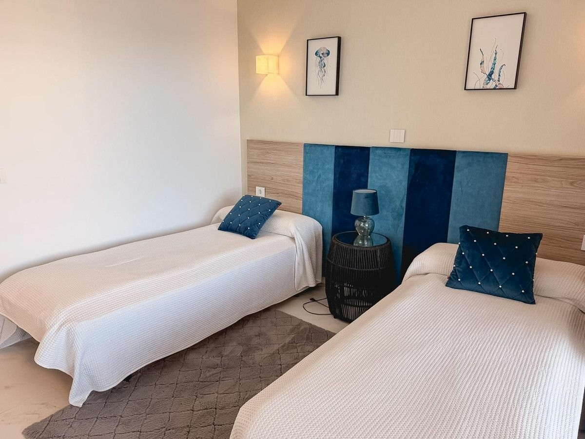 2-bedroom Apartment In Orihuela Costa, Spain (90 M²)