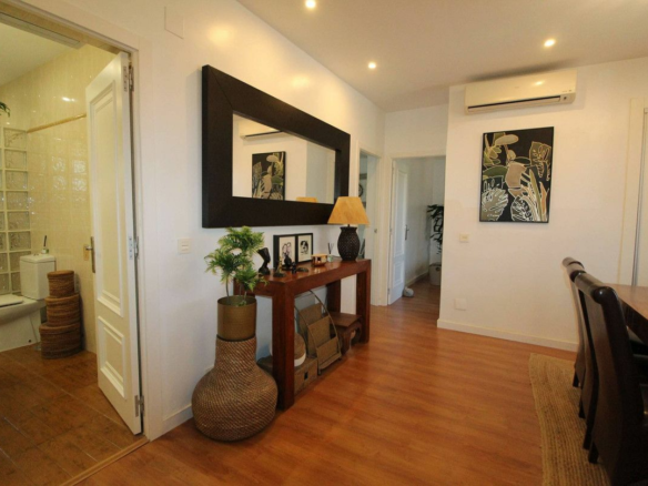 Villa In Elche
