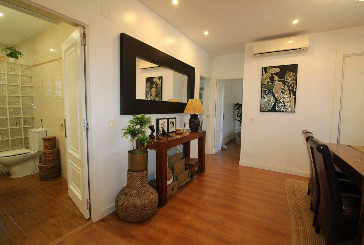 Villa In Elche