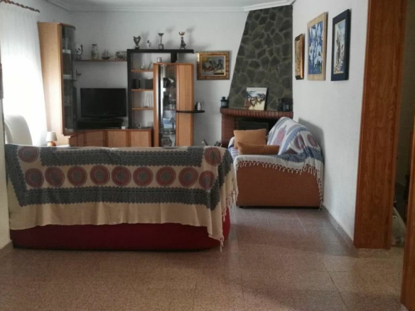 4-bedroom Apartment In Los Alcázares, Spain (145 M²)
