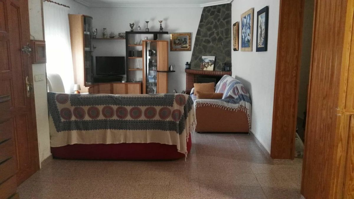4-bedroom Apartment In Los Alcázares, Spain (145 M²)
