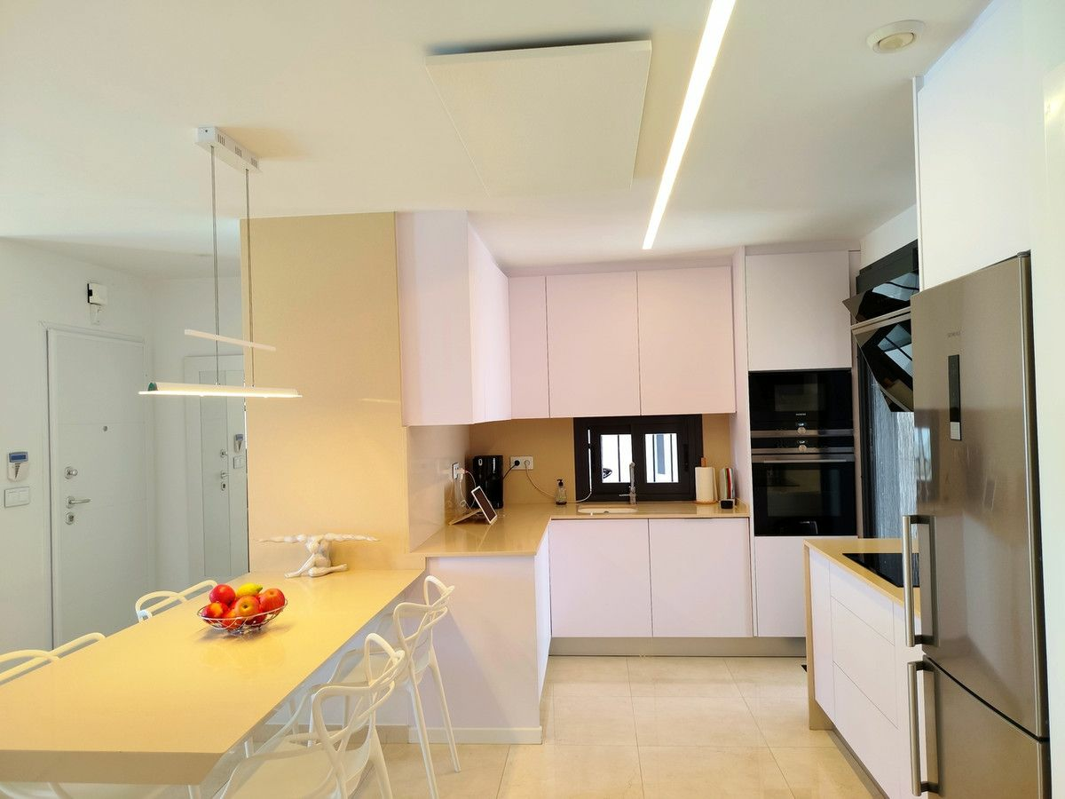 3-bedroom Villa In San Miguel De Salinas, Spain (92 M²)