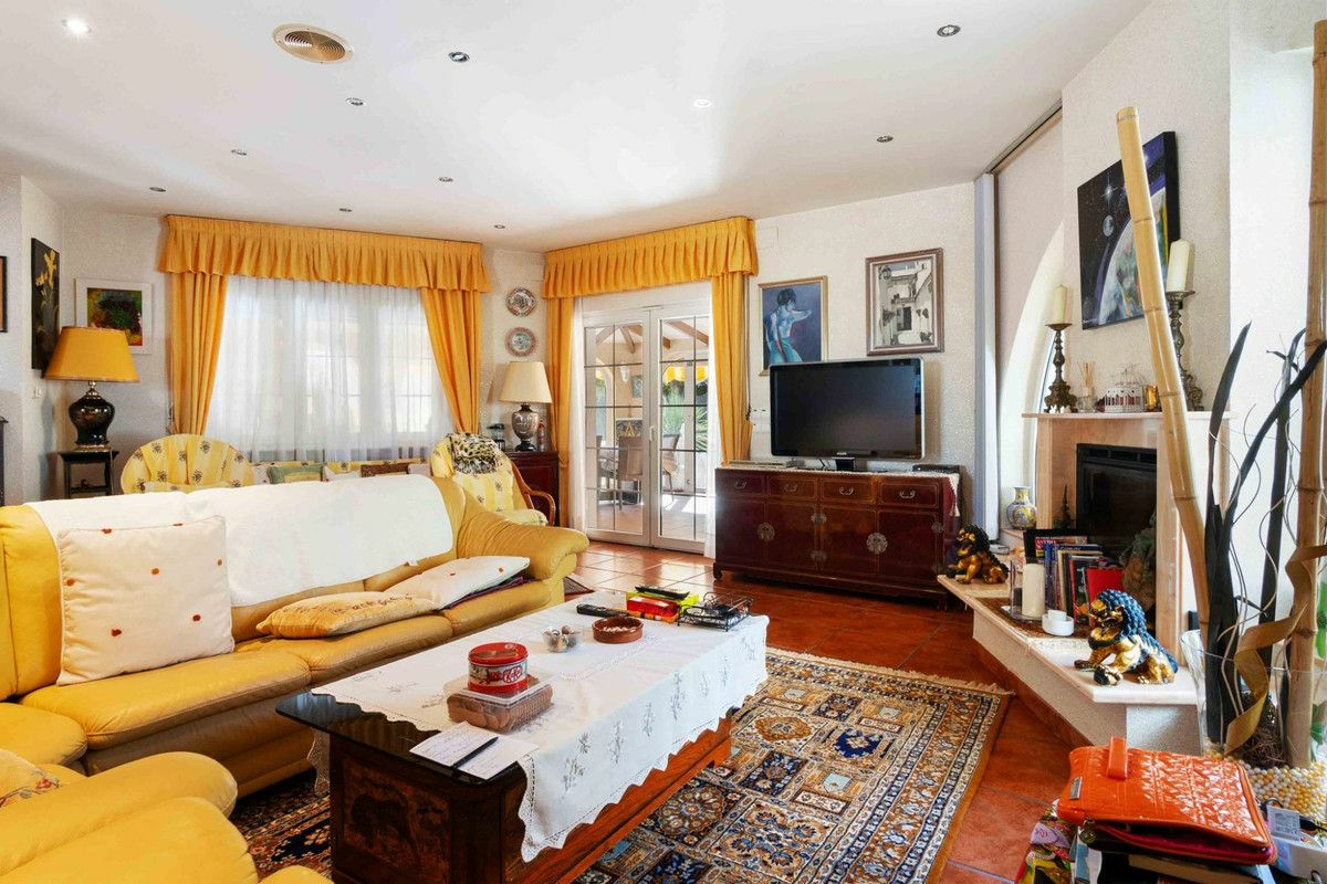 3-bedroom Villa In Cabo Roig, Spain (340 M²)