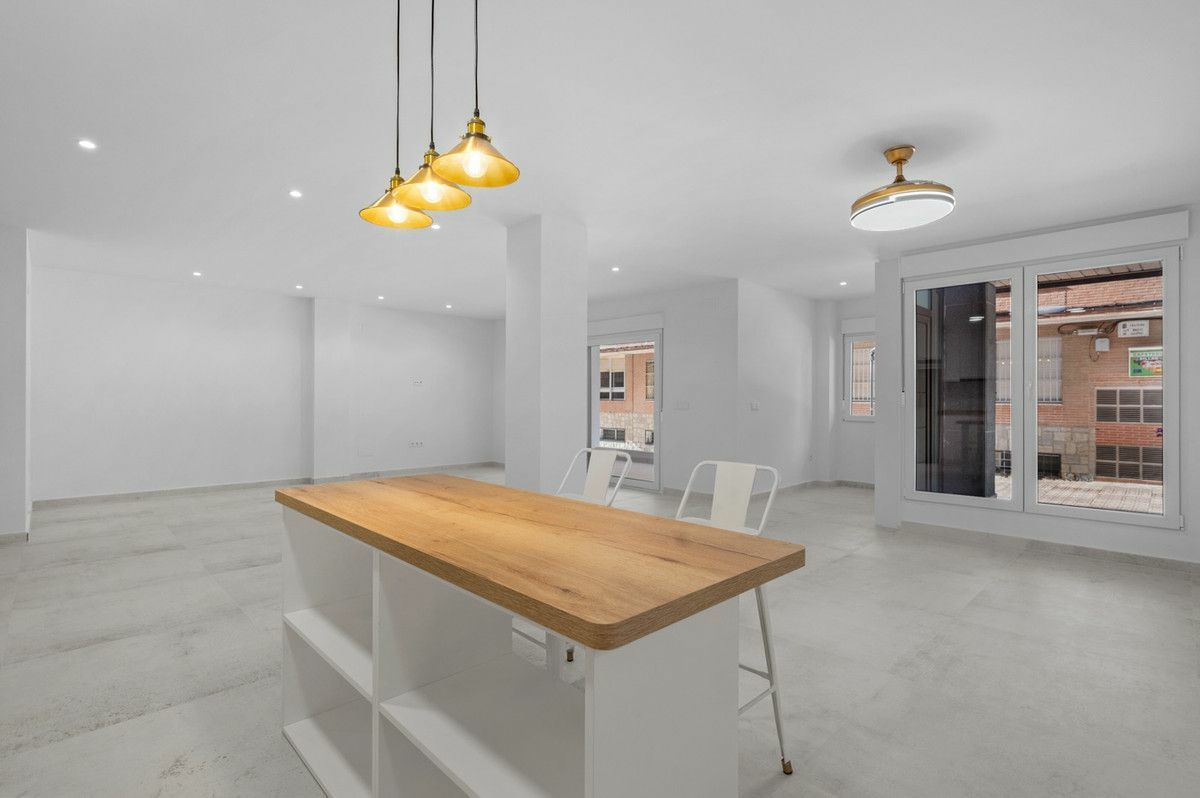 3-bedroom Apartment In Torrevieja, Spain (171 M²)