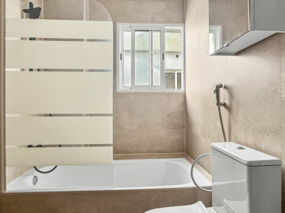 2-bedroom Apartment In Torrevieja, Spain (59 M²)