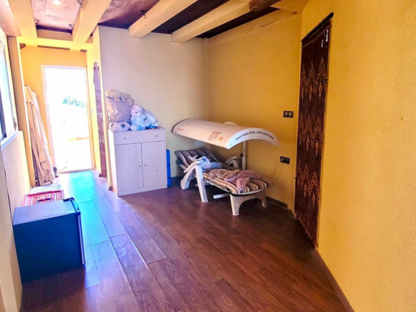 3-bedroom Apartment In Guardamar Del Segura, Spain (108 M²)
