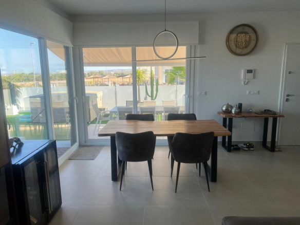 Villa In Los Montesinos
