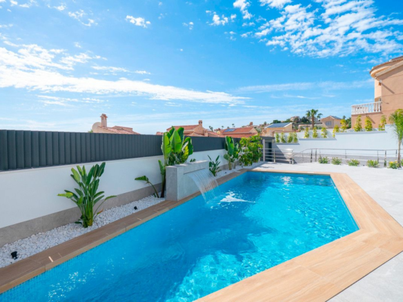 4-bedroom Villa In Rojales, Spain (203 M²)