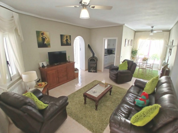 3-bedroom Villa In Orihuela Costa, Spain (123 M²)