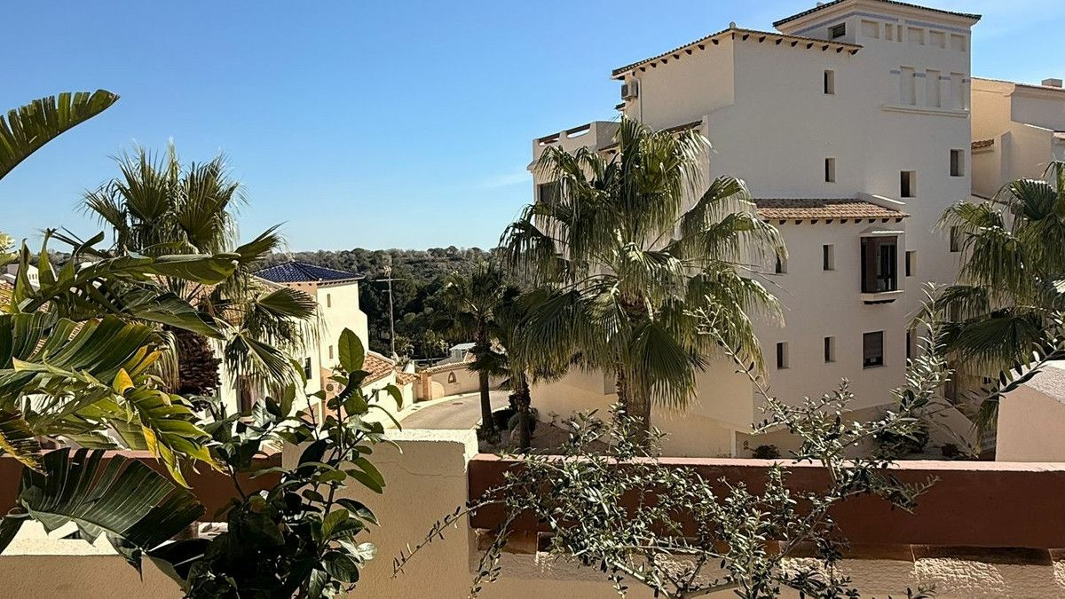 3-bedroom Apartment In Orihuela Costa, Spain (138 M²)