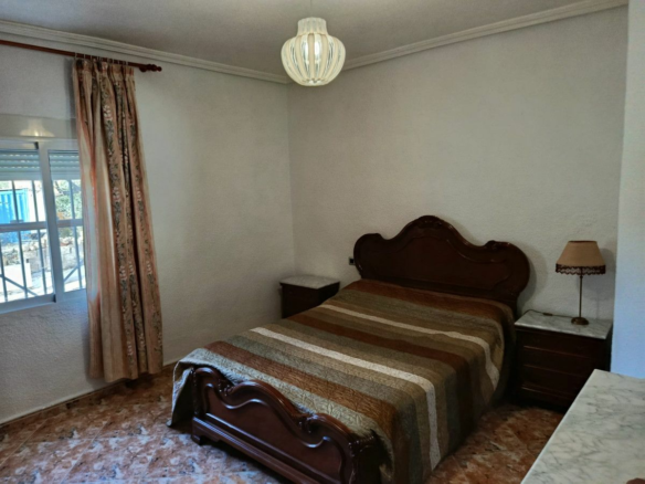 Villa In Elche