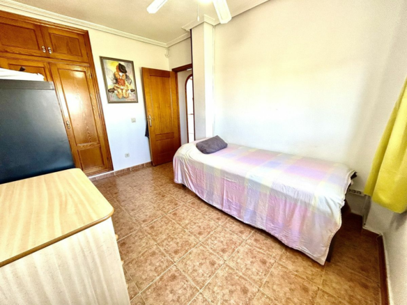 2-bedroom Apartment In Orihuela Costa, Spain (90 M²)