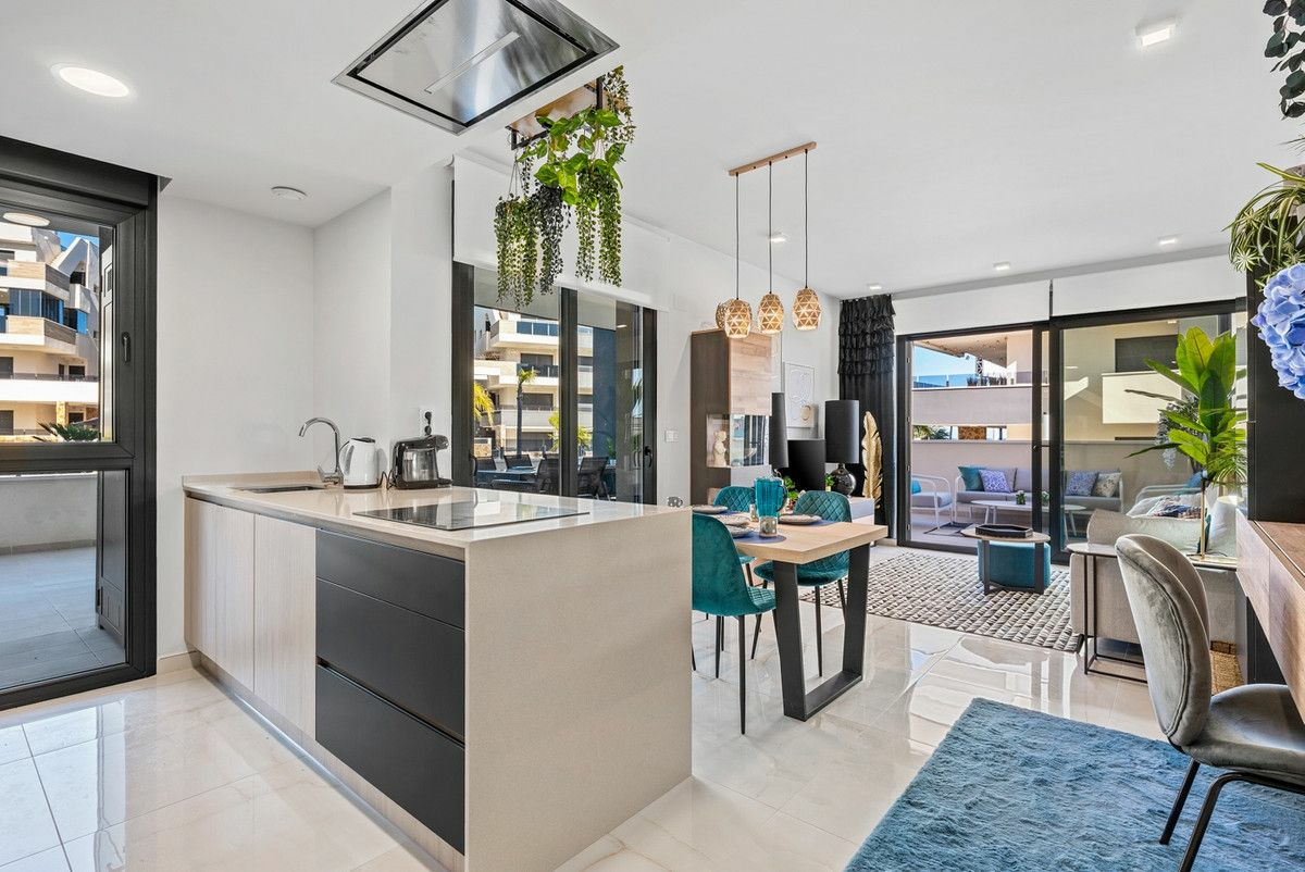 3-bedroom Apartment In Orihuela Costa, Spain (112 M²)