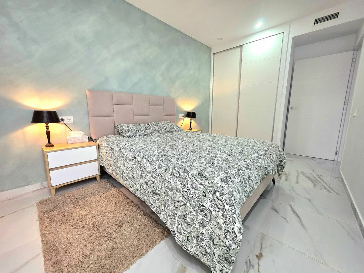 2-bedroom Apartment In Torrevieja, Spain (100 M²)