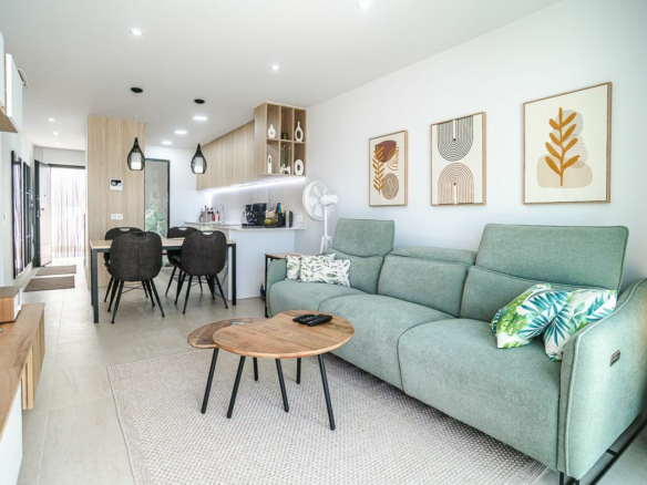 3-bedroom Apartment In Torrevieja, Spain (138 M²)