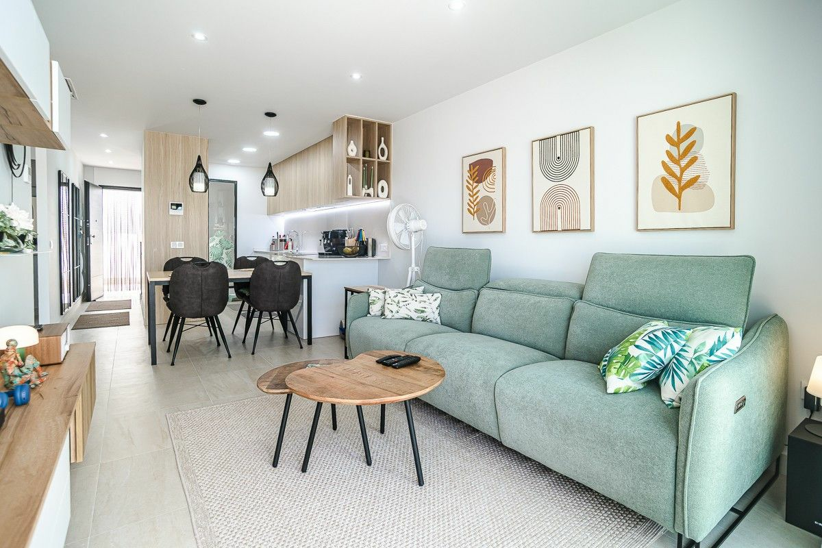 3-bedroom Apartment In Torrevieja, Spain (138 M²)