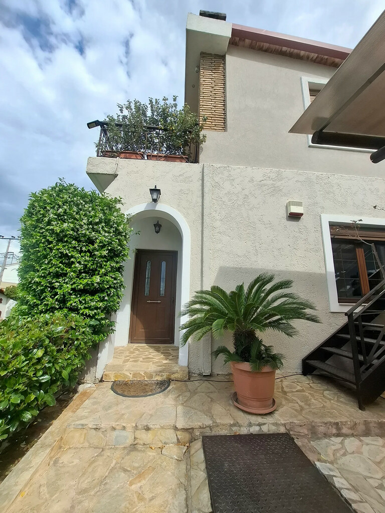 2-bedroom Detached House In Com. Skalas Oropou, Greece (165 M²)