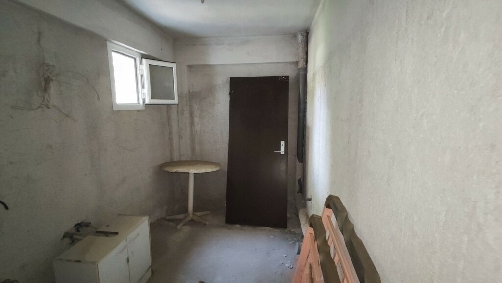 Building 400 M2 In Nea Propontida, Greece