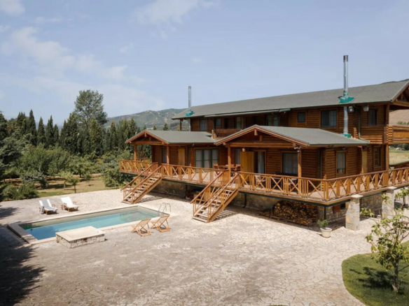 Detached House 420 M2 In Kalavrita, Greece