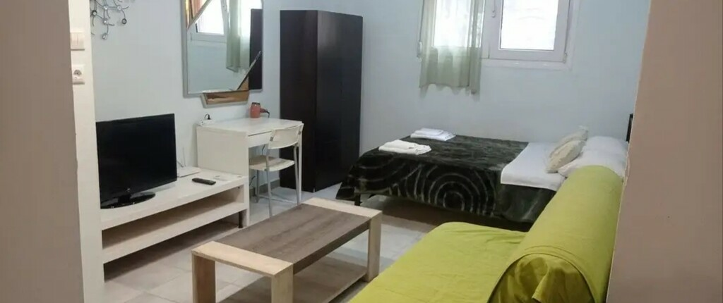 2-bedroom Flat In Center Of Thessaloniki, Greece (60 M²)