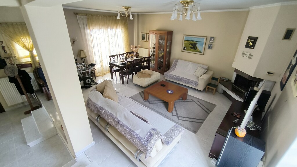 3-bedroom Maisonette In Paralia, Greece (144 M²)
