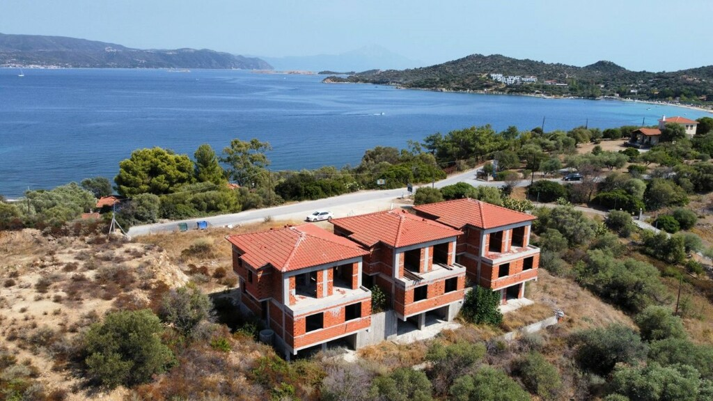 2-bedroom Maisonette In Aristotle, Greece (80 M²)