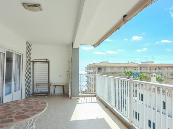 3-bedroom Apartment In Torrevieja, Spain (119 M²)