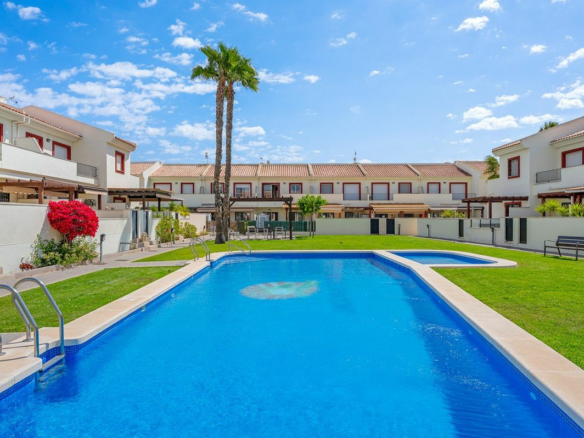 3-bedroom House In Rojales, Spain (115 M²)