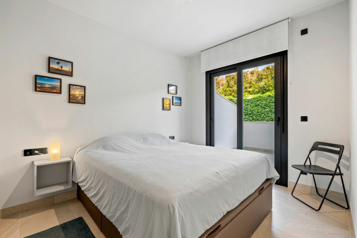 2-bedroom Apartment In Orihuela Costa, Spain (61 M²)