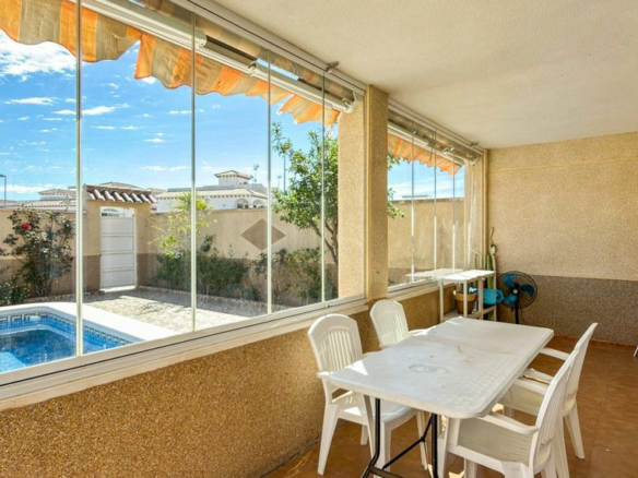 3-bedroom Apartment In Orihuela Costa, Spain (102 M²)