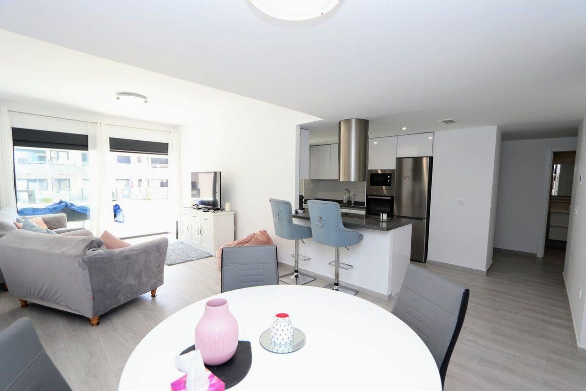 3-bedroom Apartment In Orihuela Costa, Spain (98 M²)
