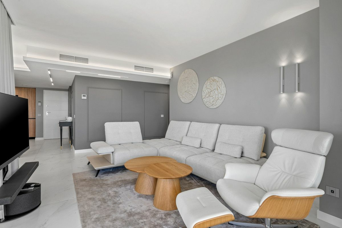 3-bedroom Apartment In Orihuela Costa, Spain (95 M²)