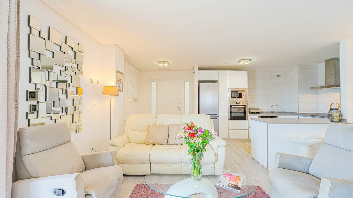 2-bedroom Apartment In Orihuela Costa, Spain (91 M²)