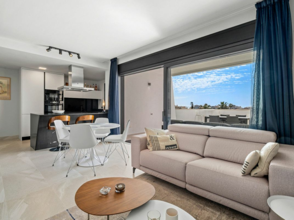 2-bedroom Apartment In Orihuela Costa, Spain (61 M²)