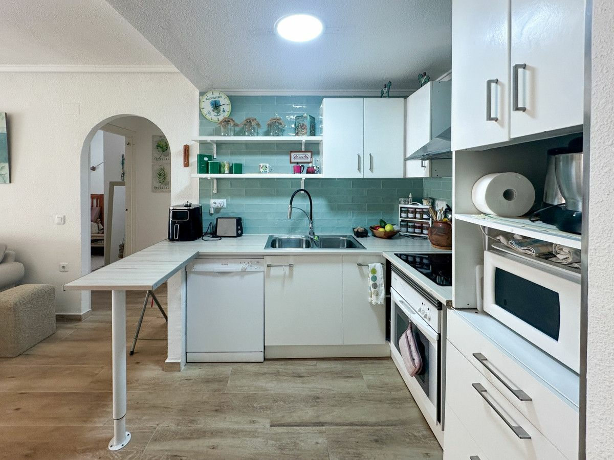 2-bedroom Apartment In Torrevieja, Spain (64 M²)