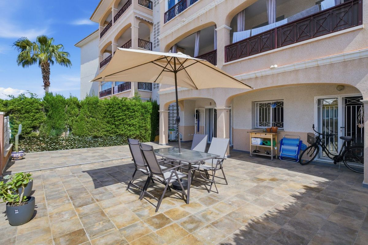 2-bedroom Apartment In Orihuela Costa, Spain (79 M²)