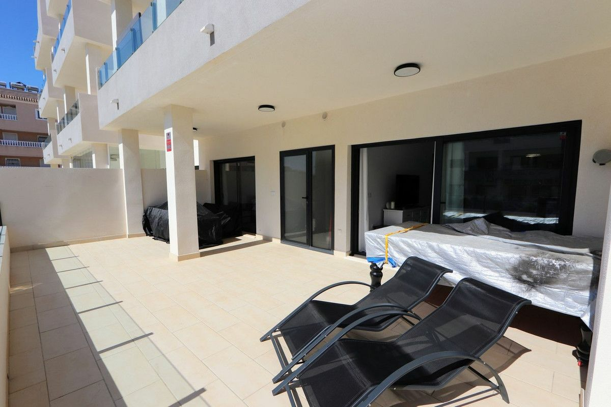 3-bedroom Apartment In Orihuela Costa, Spain (98 M²)