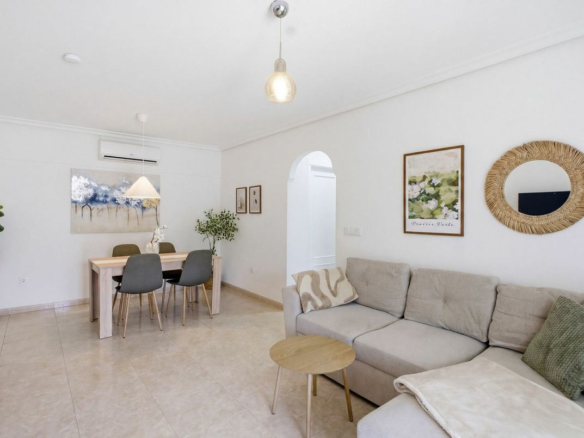 2-bedroom Apartment In Orihuela Costa, Spain (79 M²)