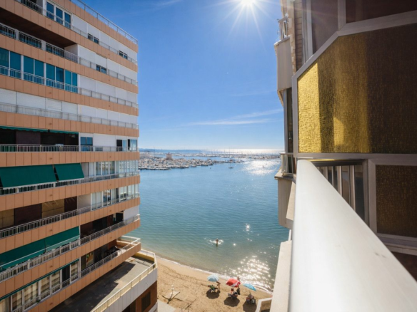 Apartment In Torrevieja