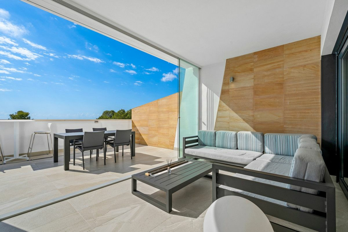 2-bedroom Apartment In Orihuela Costa, Spain (61 M²)