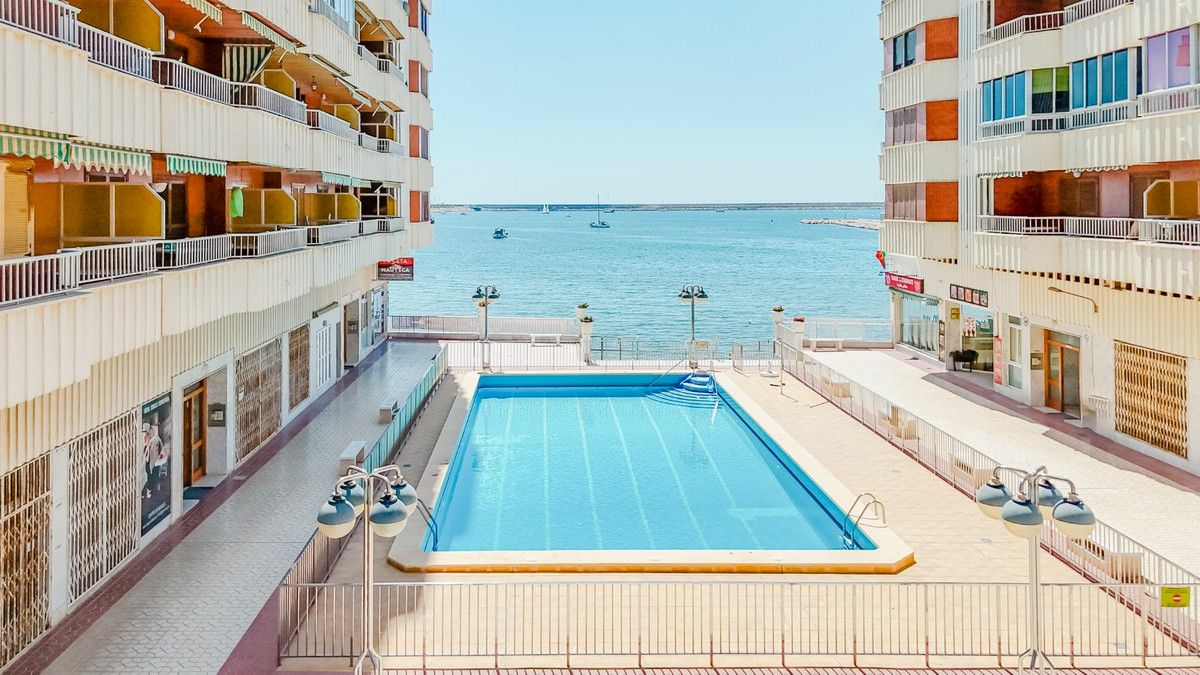 Apartment In Torrevieja