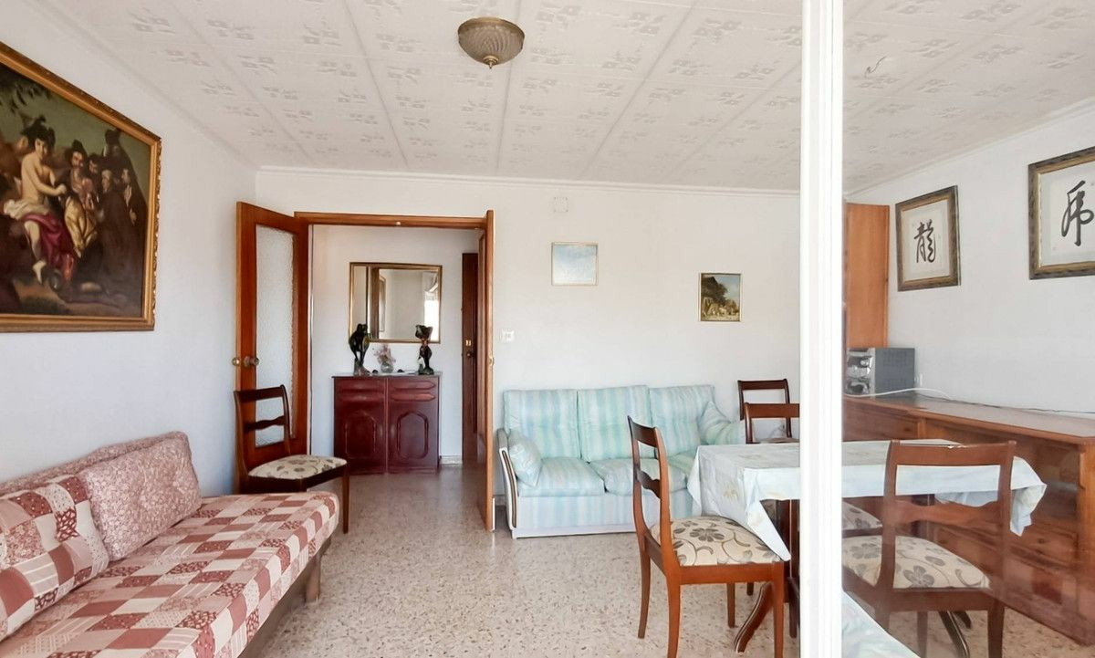 3-bedroom Apartment In Torrevieja, Spain (119 M²)