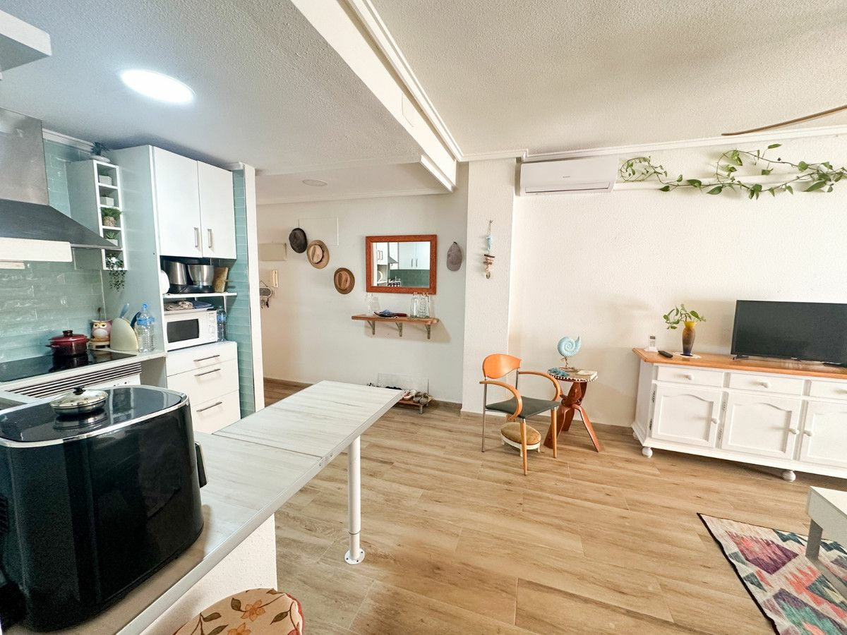 2-bedroom Apartment In Torrevieja, Spain (64 M²)
