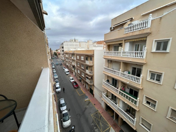 2-bedroom Apartment In Torrevieja, Spain (60 M²)
