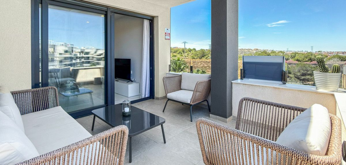 2-bedroom Apartment In Orihuela Costa, Spain (85 M²)