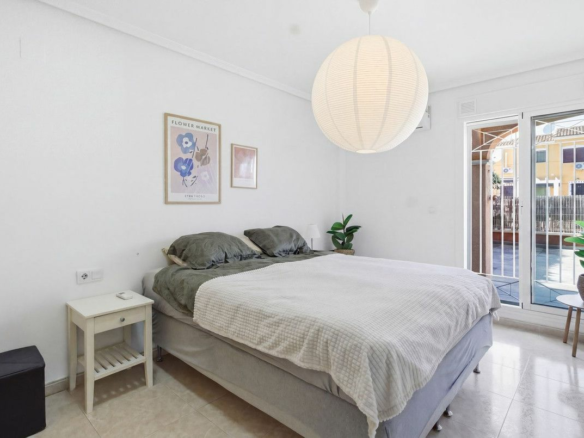 2-bedroom Apartment In Orihuela Costa, Spain (79 M²)