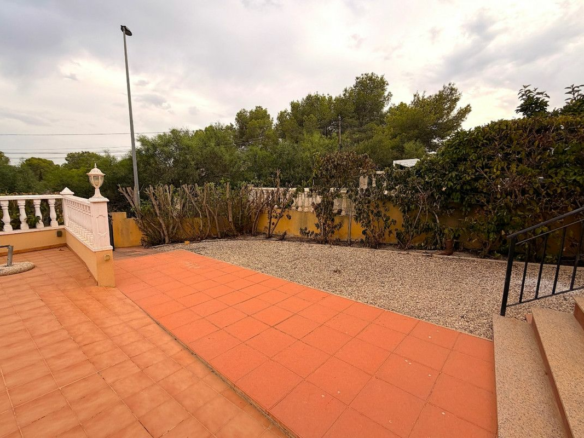 Villa In Algorfa