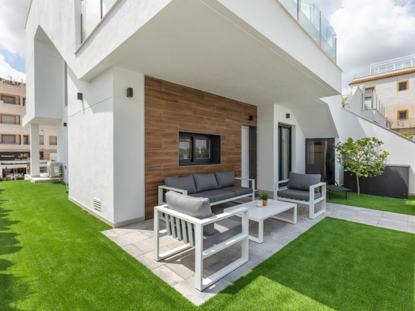 2-bedroom Apartment In Orihuela, Spain (98 M²)